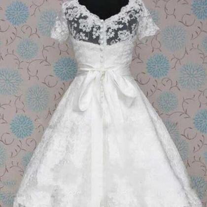 Vintage Knee Length Bridal Gown With Short Sleeves