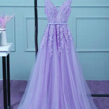 Light Purple Tulle V-neckline Applique Prom..