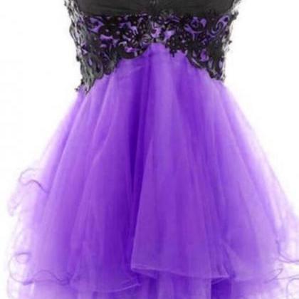 Sweetheart Neckline Lace Applique Tulle Homecoming..