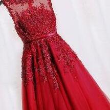 Round Neck Red Tulle Knee Length Prom Dresses