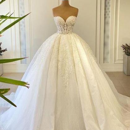 Sweetheart Neck Ball Gown Lace Applique Wedding..