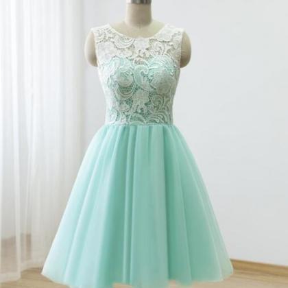 Mint Green Scoop Neck Short Prom Dresses