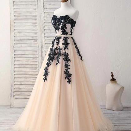 Classic Sweetheart Bodice Tulle Skirt Prom Dress