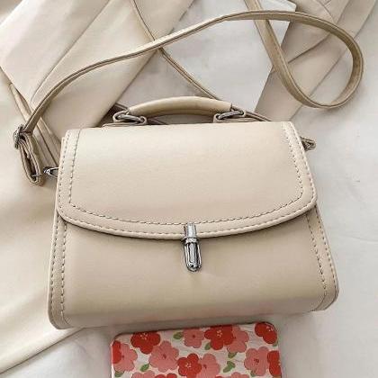 Fashion Twist Lock Stitch Detail Flap Square Bag..