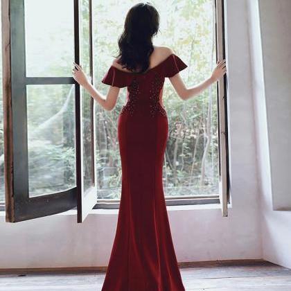 Elegant Off-shoulder Red Mermaid Evening Gown With..
