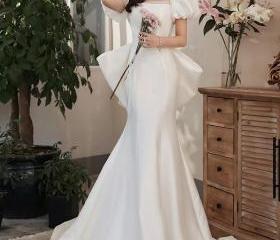 White Satin Ruffle Mermaid Strap Prom Party Gown
