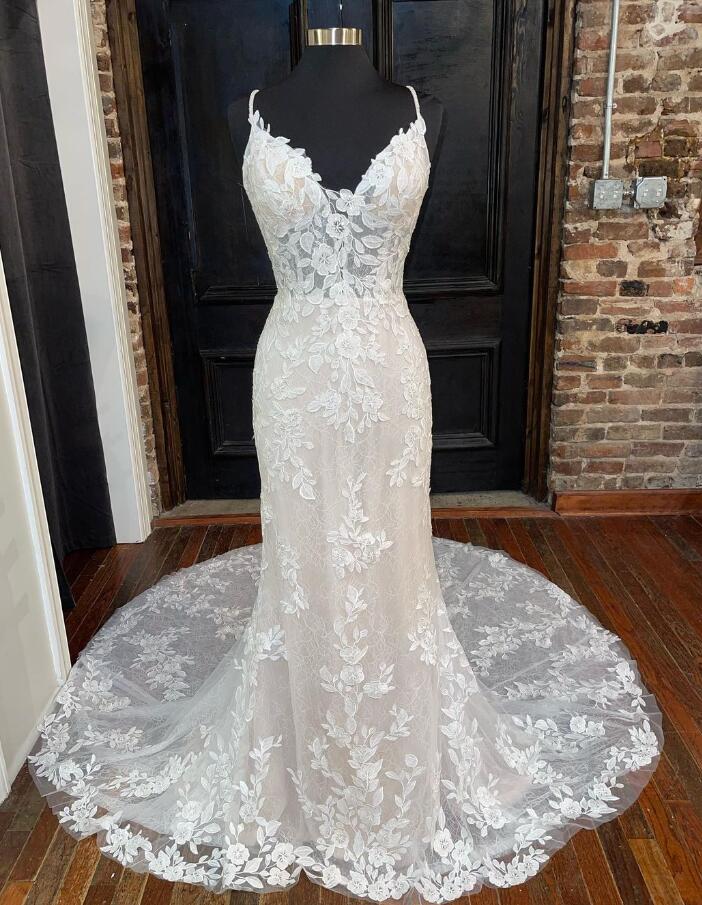 Mermaid V Neck Ivory Lace Wedding Dresses