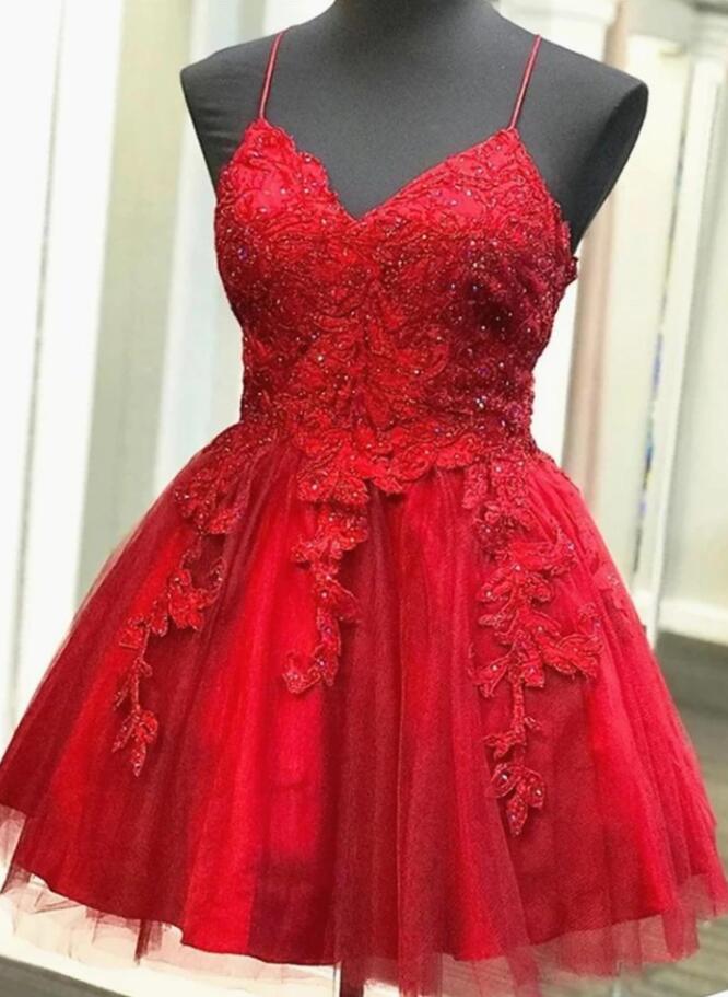 Spaghetti Straps Beaded Short Prom Dress Lace Appliques Homecoming Dresses