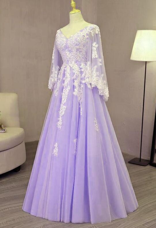 Light Purple A Line Tulle V-neckline Prom Dresses