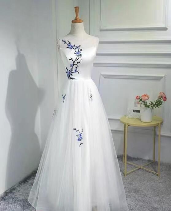 Simple Fashion White Embroidery Prom Dress Tulle Evening Dresses