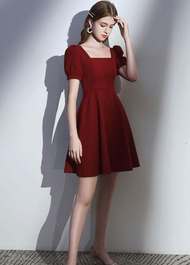 Simple Burgundy Short Homecoming Dress