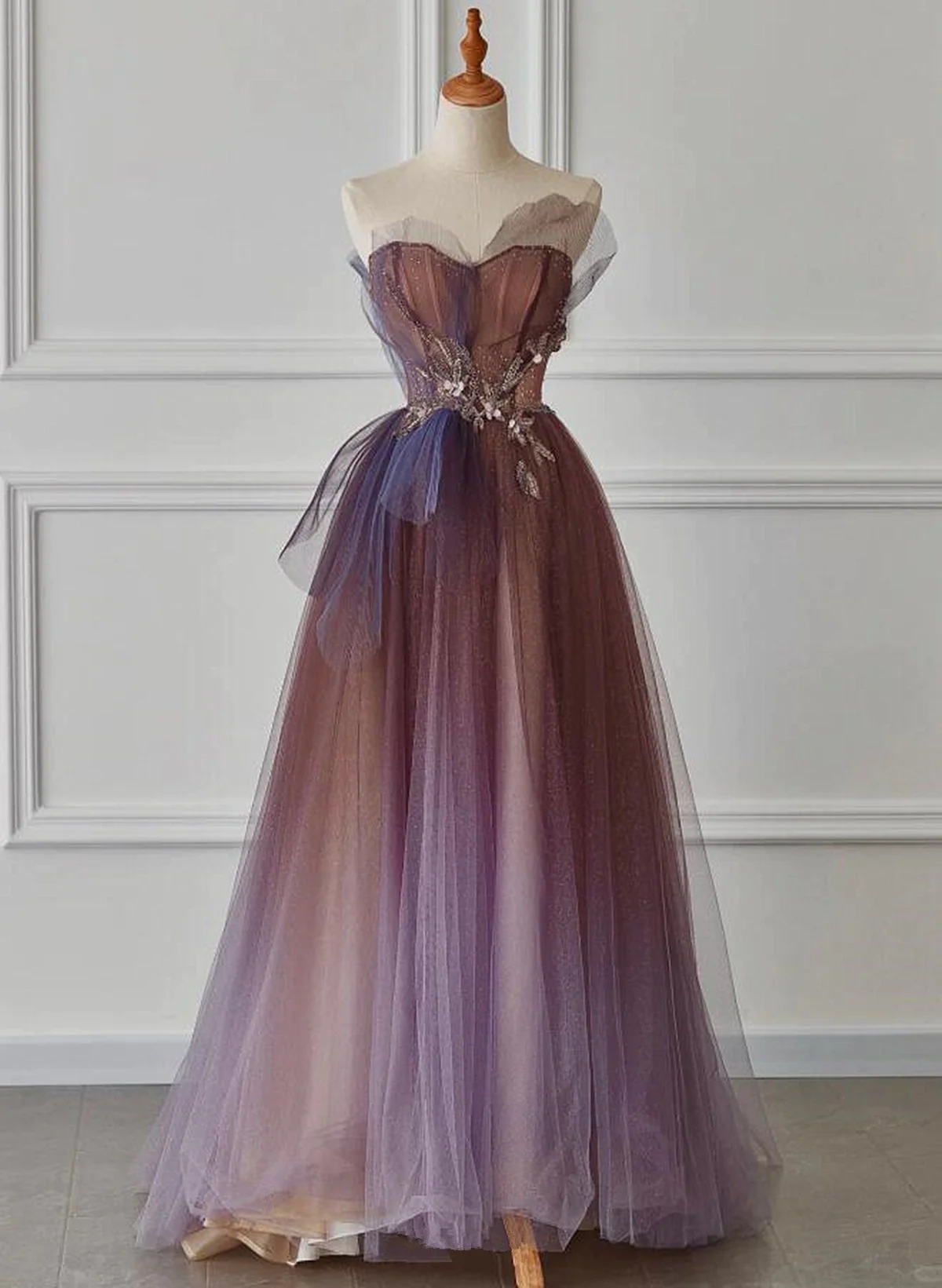 Vintage Elegance Embroidered Tulle A-line Dress
