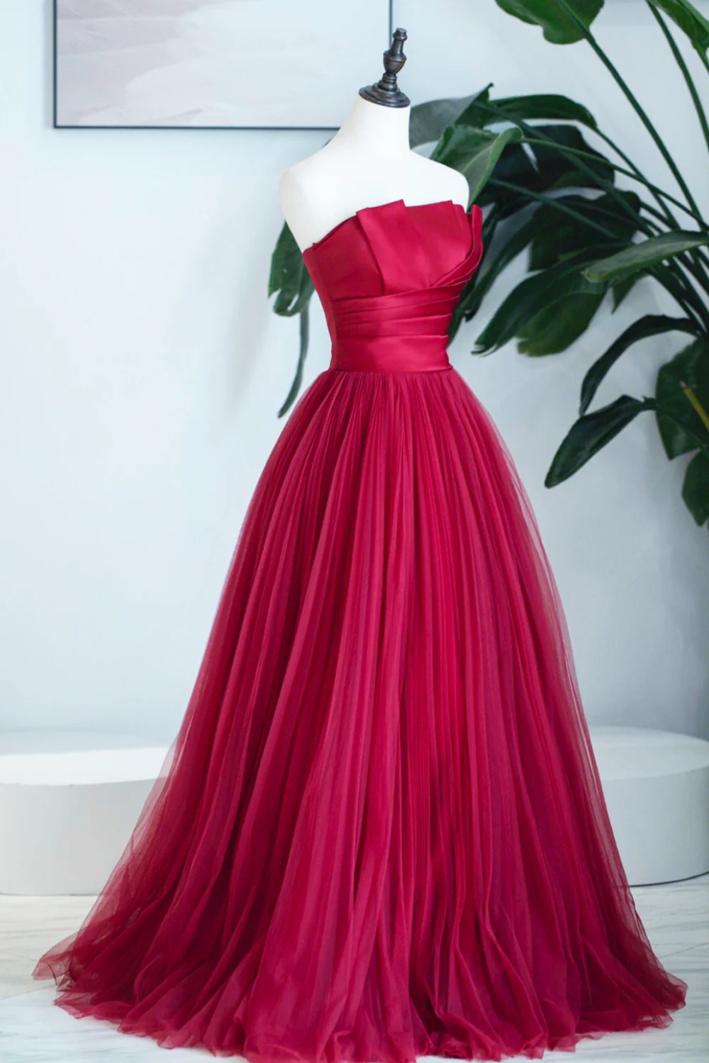 Sexy Halter Neckline Burgundy Satin Long Evening Dress Y721