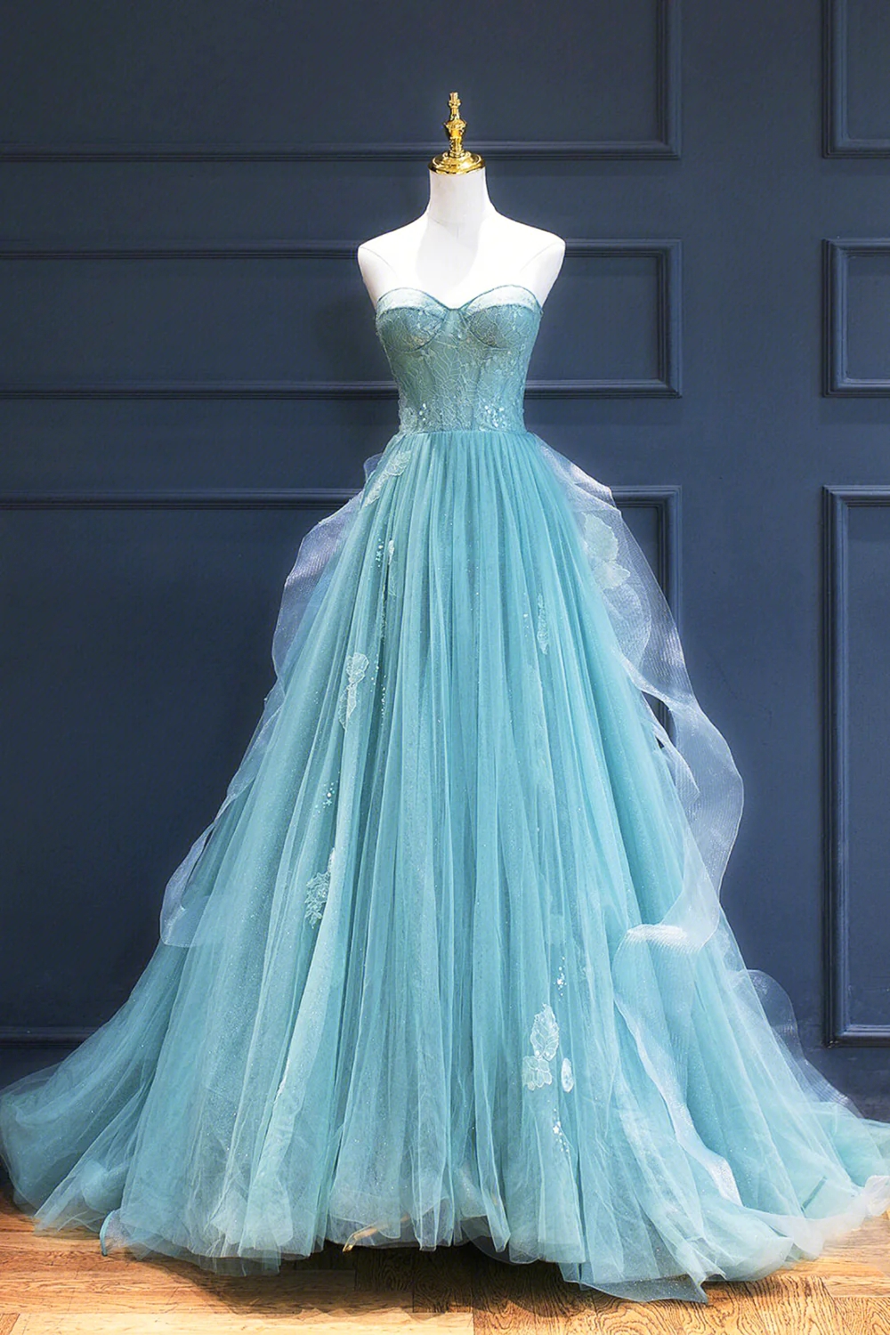Enchanted Ocean A-line Prom Dress With Lace Floral Embellishments