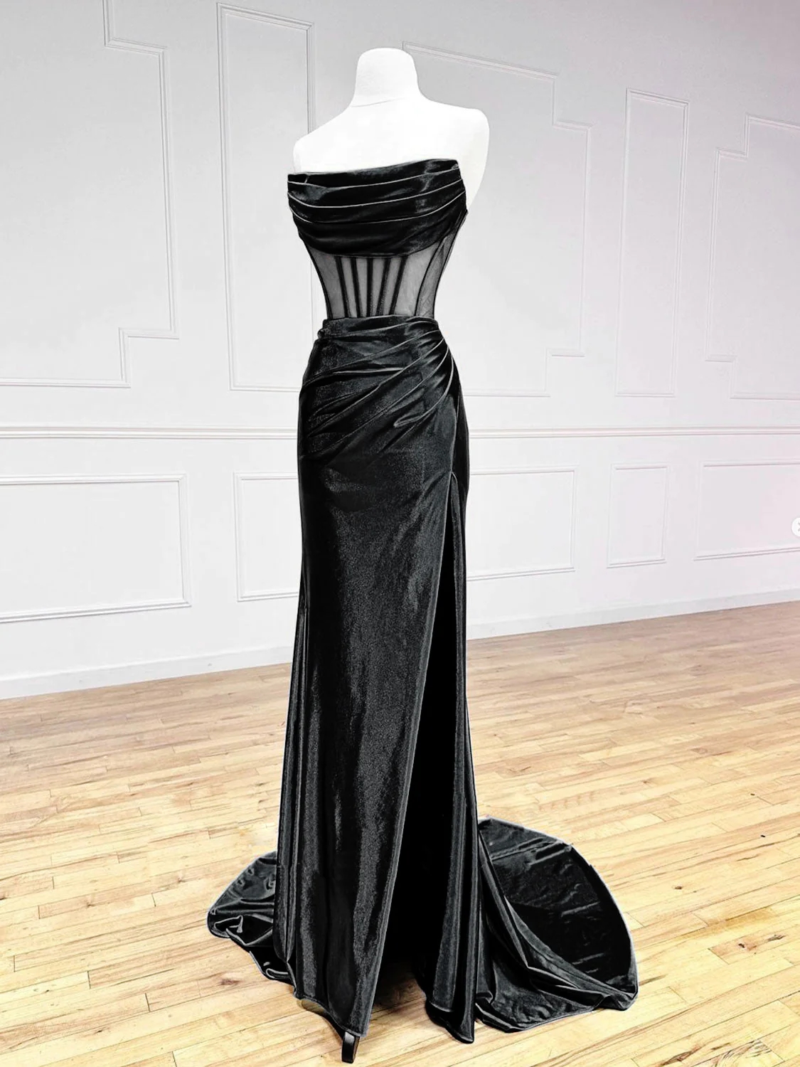 Sexy A Line Satin Black Split Long Prom Evening Dresses
