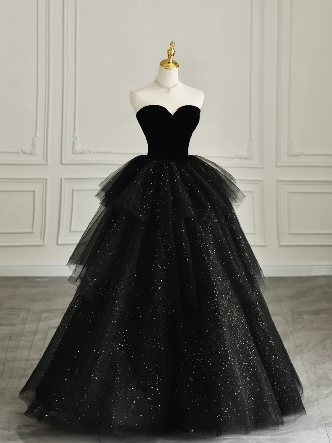 off the shoulder black dress short Gorgeous Black Tiered Prom Dresses Strapless Ruffle Tulle Ball Gown FD –  Viniodress main image 0