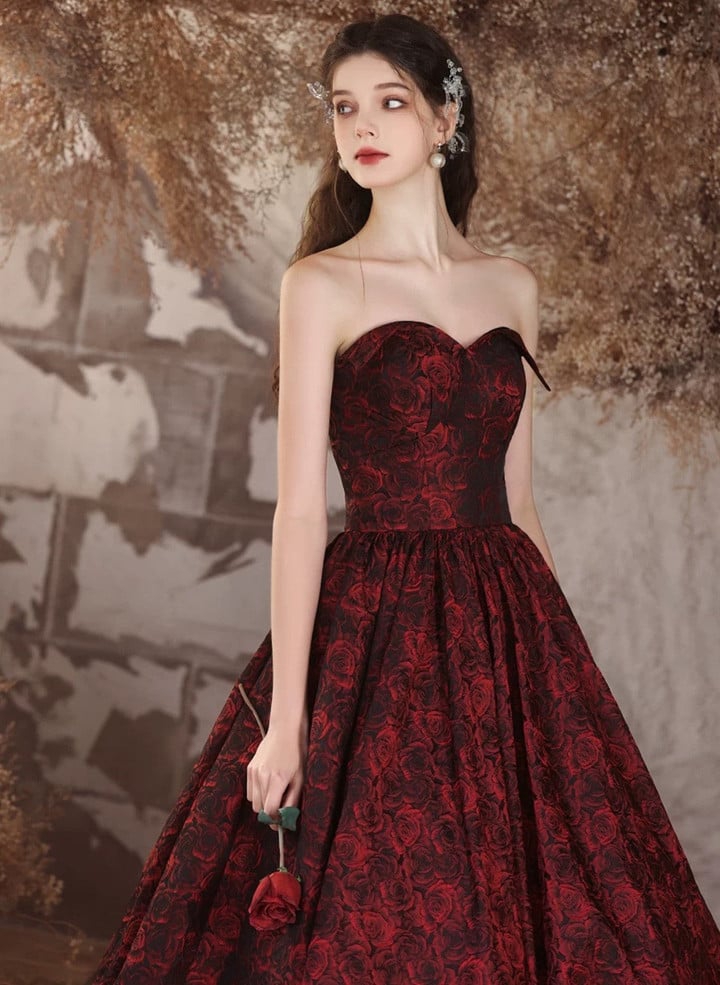 Floor Length Black And Red Floral Sweetheart Party Dresses 2025 Floor Length Black And Red Floral Sweetheart Party Dresses 2025