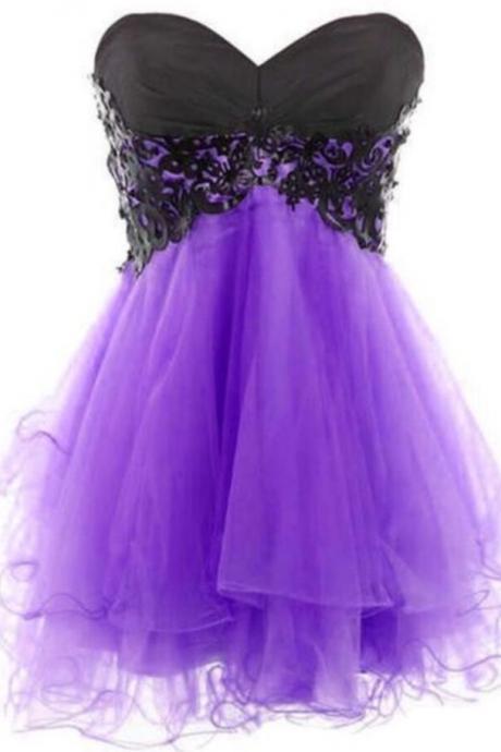 Sweetheart Neckline Lace Applique Tulle Homecoming Dress