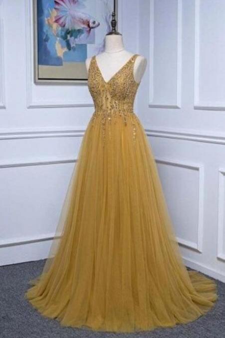 A Line V-neck Tulle Prom Dresses With Beadings