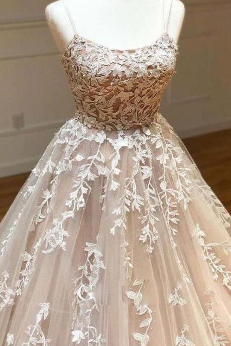 A Line Tulle Scoop Appliqued Lace Long Prom Dress