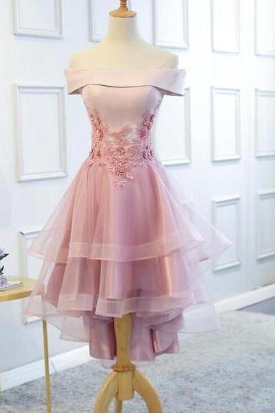 Lovely Charming Tulle And Satin Lace-up Prom Dresses
