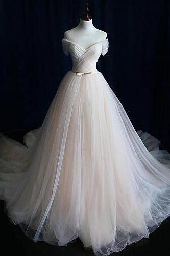 Off-the-shoulder Neckline A-line Tulle Wedding Dresses