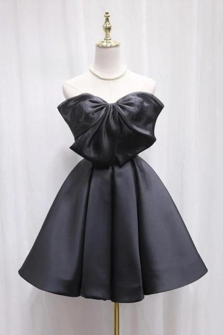 Simple Black Sweetheart Satin Short Prom Dress,homecoming Dress