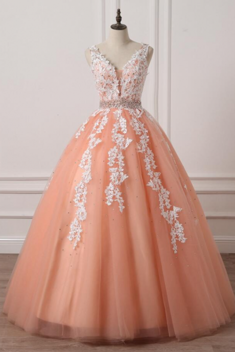 Elegant V-neck Tulle Lace Appliques Prom Dress