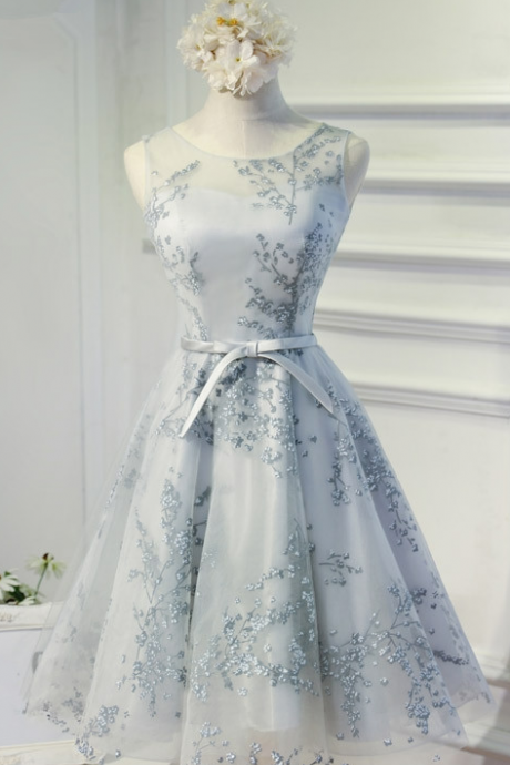 Elegant A-line Sleeveless Silver Tulle Short Homecoming Dress