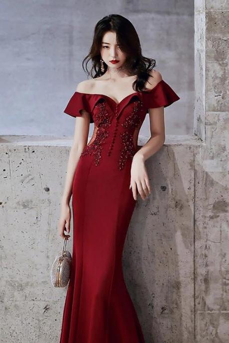 Elegant Off-shoulder Red Mermaid Evening Gown With Embellishments